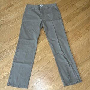 Dockers slim fit khaki pant ~ size 32/32 beige